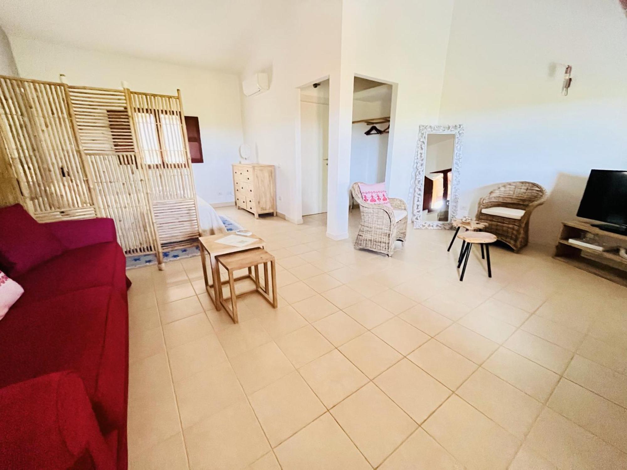 Casagliana Suite Resort Olbia Bilik gambar