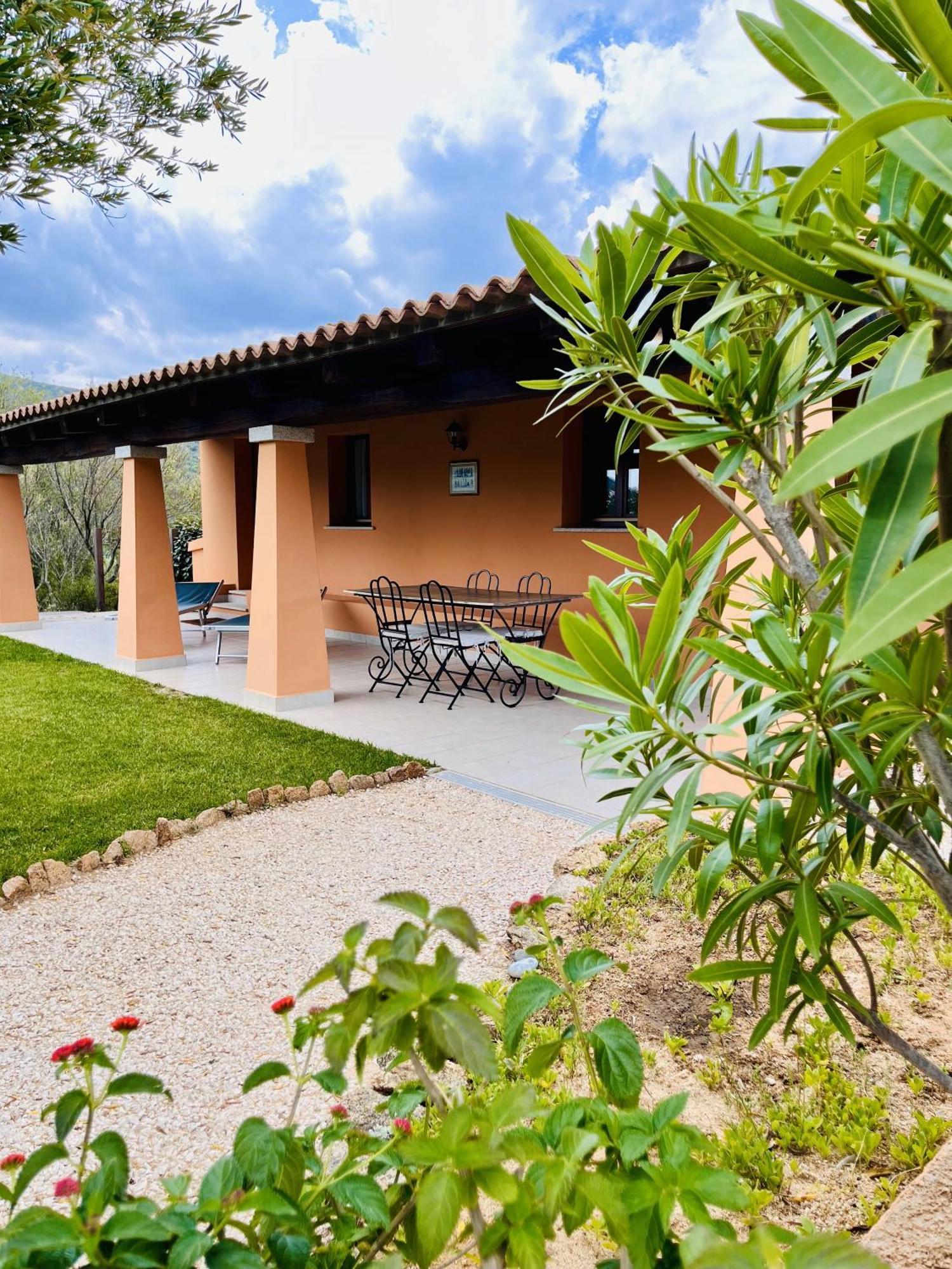 Casagliana Suite Resort Olbia Bilik gambar